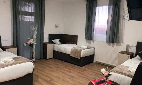 Sigurna svakodnevna nega starije osobe Sigurna svakodnevna nega starije osobe u domu za stare