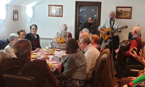Zaboravljanje obroka kod starijih osoba Zaboravljanje obroka kod starijih osoba i potreba za redovnom ishranom